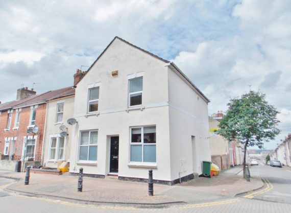 1 Bedroom Apartment